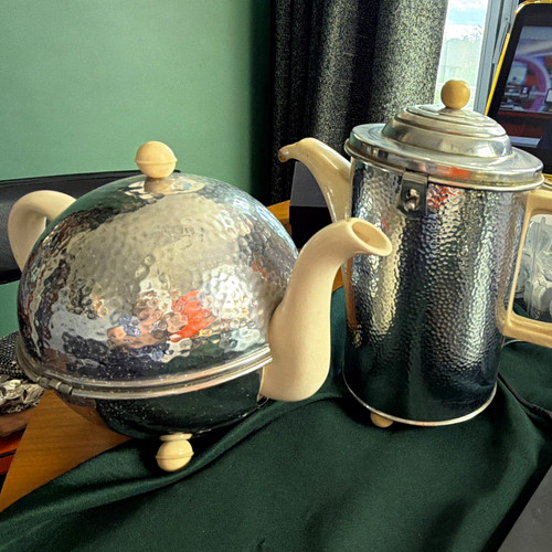 Hammered silver metal tea - silver,