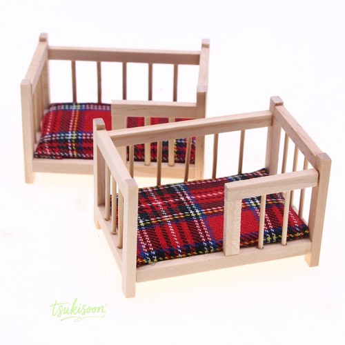 Plain baby bed - plain, 1:12