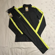 BNWT Nike Tracksuit Set -