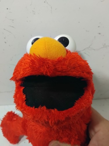 Elmo loves sing interactive - sing,