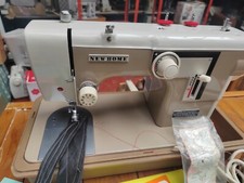 NEW HOME SEWING MACHINE 674