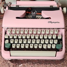 Olympia typewriter SM2/3 Flamingo Pink