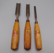 3 x VINTAGE WARD GOUGES CHISELS - CARPENTERS TOOLS