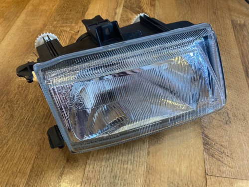 Seat valeo headlight 67627665 - seat,