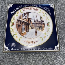 Aynsley 1982  Xmas Plate
