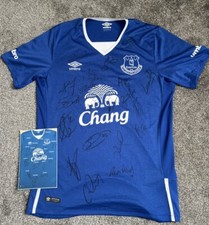 Hand Signed Everton FC 2015/16 Squad Football Shirt with COA | Umbro Authentic