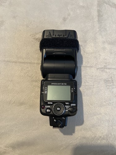 Nikon speedlight 700 - sb-700, shoe
