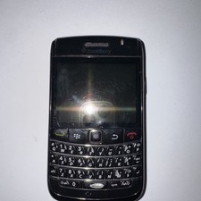 BlackBerry Bold Classic Vintage Phone and 2 Cases