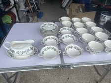 Royal Doulton Burgundy Dinner Set 6 plates, 2 serving bowls, roast dish & more 