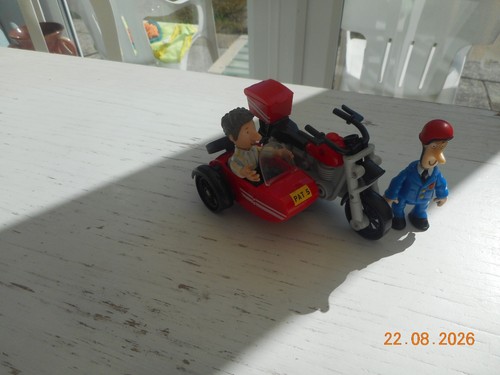 Postman pat motor bike - motor,