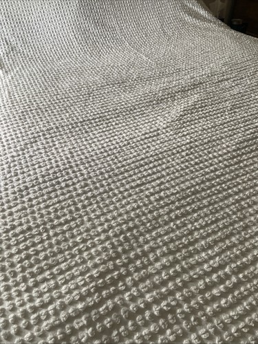 Beautiful candlewick bedspread - candlewick,