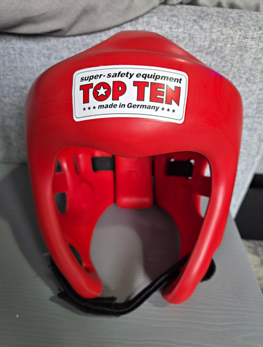 Top ten red boxing head - top,