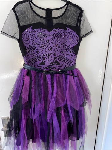 Disney store descendants cool - disney,