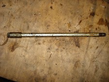 YAMAHA XV535 BACK WHEEL SPINDLE XV 535 VIRAGO REAR WHEEL SPINDLE SPINDLES AXEL