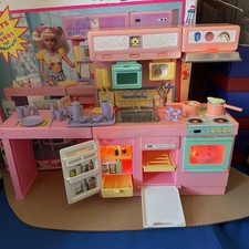 Meritus Light N Sound Kitchen Barbie/Sindy-Vintage 1991 Some Parts Working Video