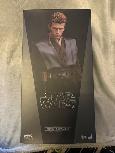 Hot toys star - episode, ii