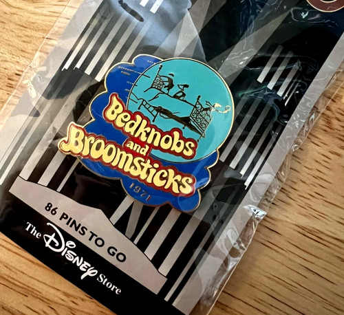 Disney collector pin - disney,