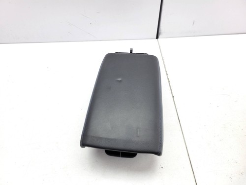 Armrest centre console lid - centre,