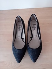 Footglove wider fit Leather upper heel size 4