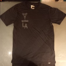 Nike Kobe Bryant LA Black Mamba T Shirt Fits Large Good Condition