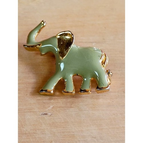 Vintage elephant brooch pin - vintage,