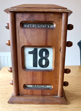 vintage wooden desk perpetual