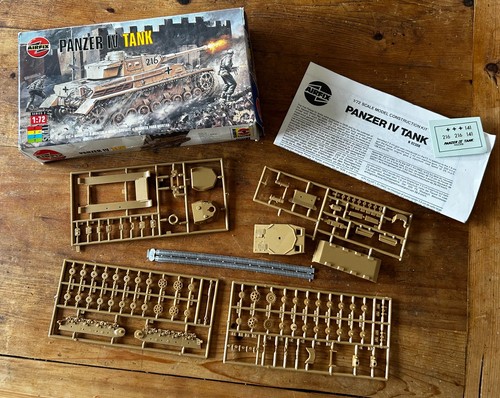 Airfix panzer iv tank - 1:76,