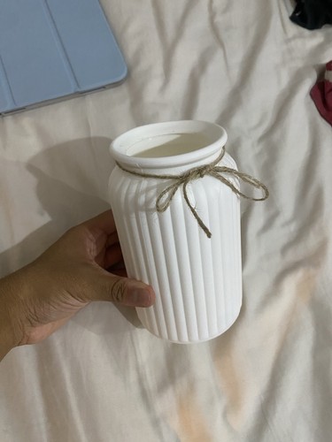 White ribbed ceramic cylinder - ribbed,