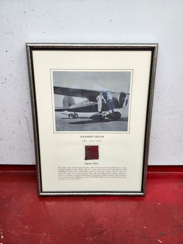 Amelia earhart original - earhart, plane