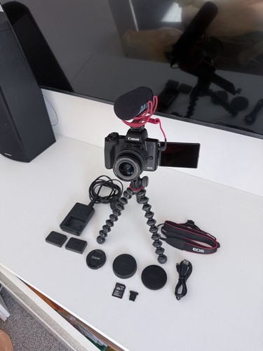 Mint condition canon - mint, m50