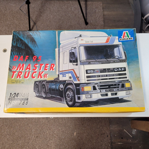 Italeri daf 95 master - 1/24,
