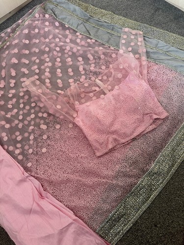 Piece stunning pink sari - piece,