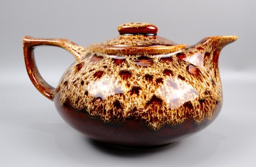 Fosters pottery brown - brown, drip