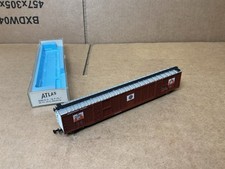 ATLAS N GAUGE BOX CAR WAGON 85FT HI-CUBE LIVESTOCK WAGON NORTHERN PACIFIC NICE !