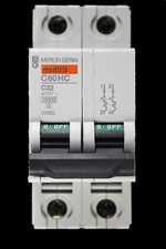 MERLIN GERIN 32 AMP CURVE C