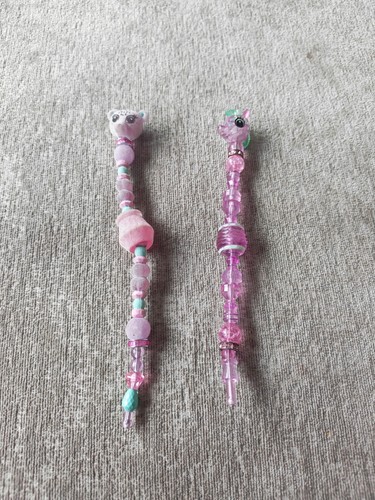 Twisty petz bracelets feature - twisty,
