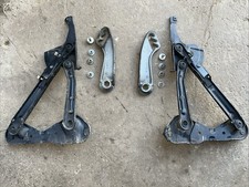 Mercedes R129 500SL - Bonnet Bracket - Hinge & Spring - UK Right & Left Side