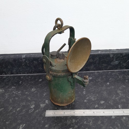 Railway carbide hand lamp - br,