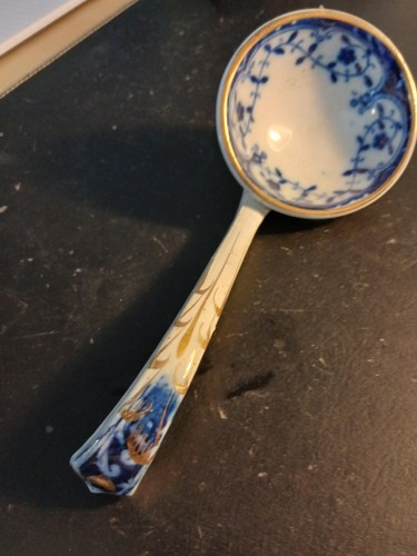 Porcelain sauce tureen - sauce, or