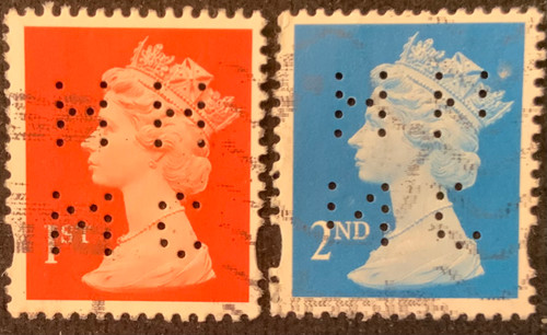 Perfin queen elizabeth ii - gb,