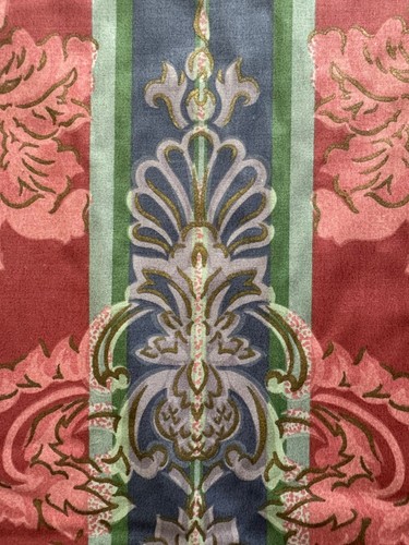 Beautiful traditional damask - beautiful,