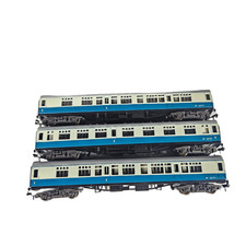 Rake Of 3 OO Gauge BR Blue