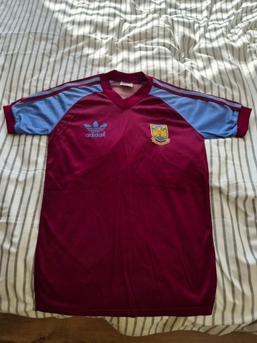 Authentic vintage 1981 adidas - authentic,