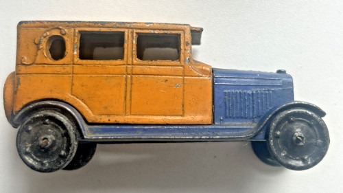 Tootsietoy oldsmobile sedan - tootsietoy,