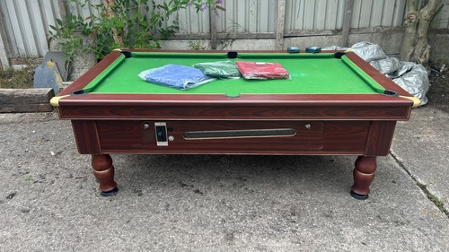 Pool table bar billiards - ,