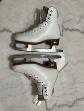 Used Riedell Flair 910 Women's
