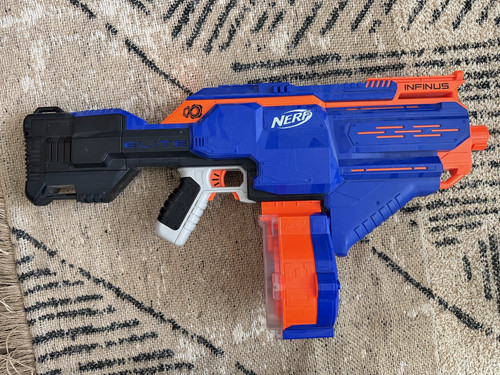 Nerf strike elite motorised - n-strike,