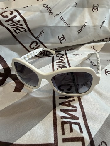 Chanel 5465 white authentic - chanel,