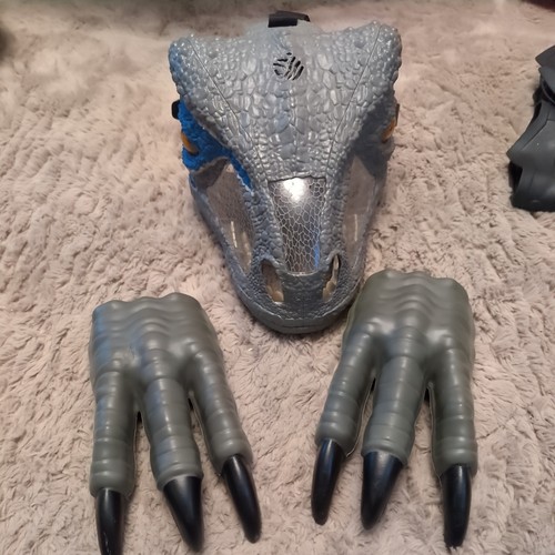 Jurassic world chomp roar - world,