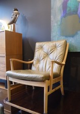 Vintage Mid Century 1970s Beechwood framed arm/lounge Chair in green leather